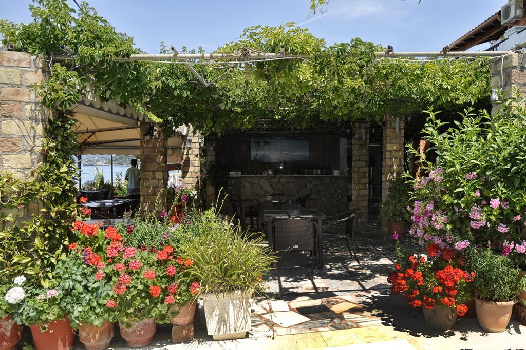 Dandidis Seaside Pension Agios Gordios  Exterior foto