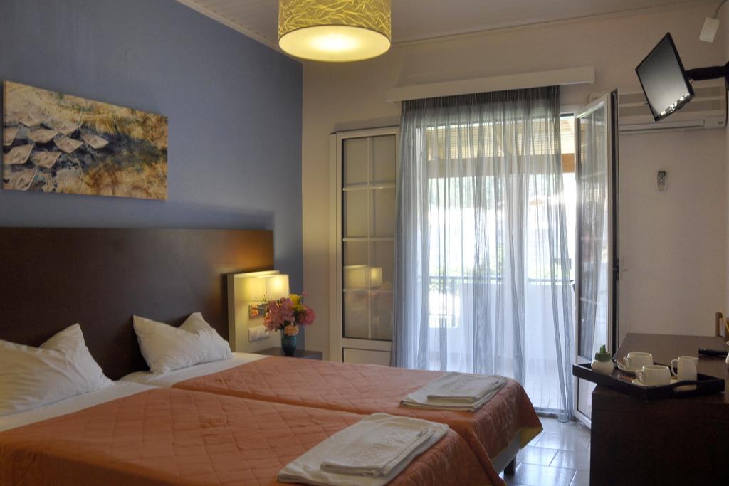 Dandidis Seaside Pension Agios Gordios  Quarto foto
